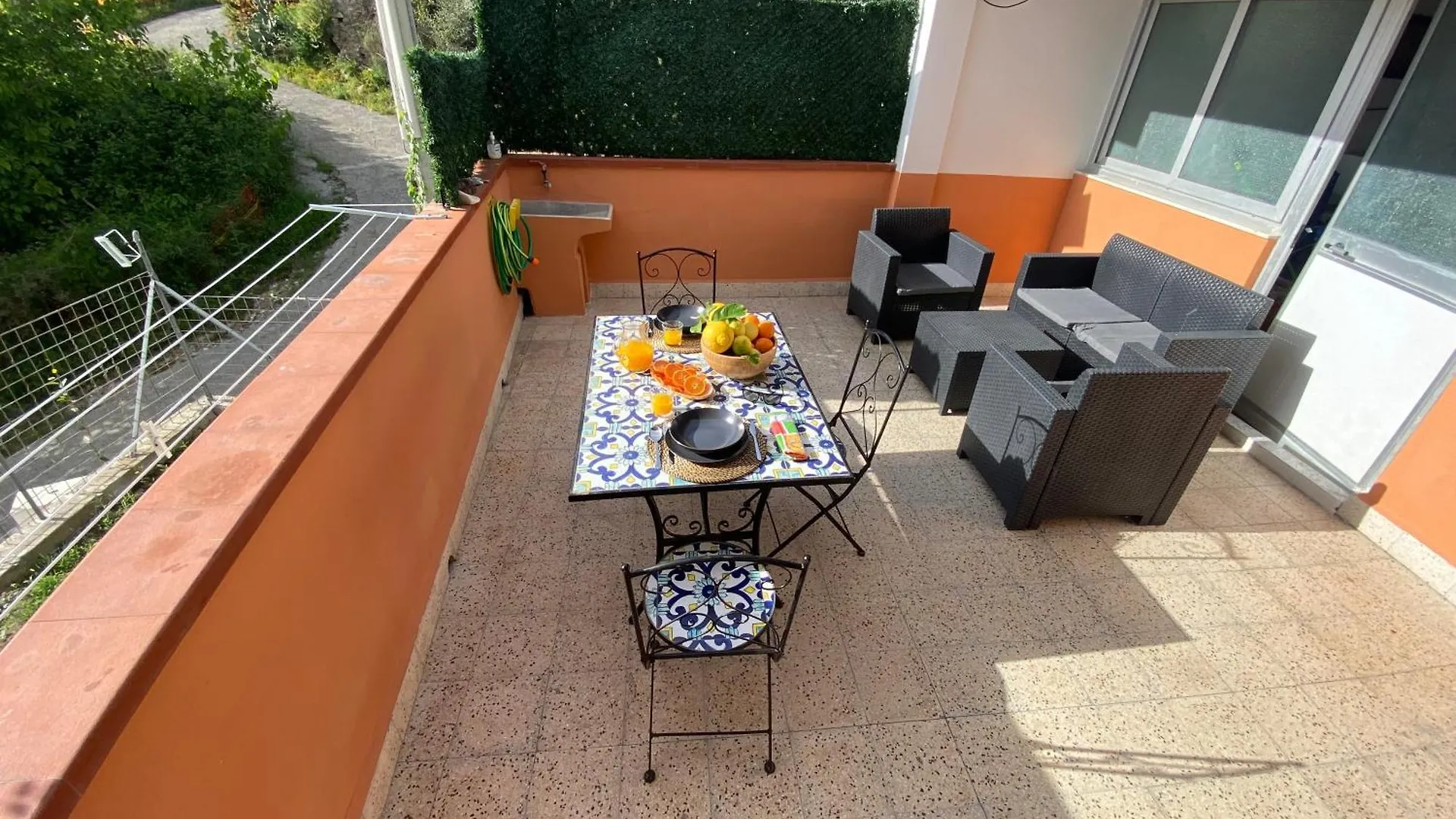 Quirin'S Apartments Taormina Italy