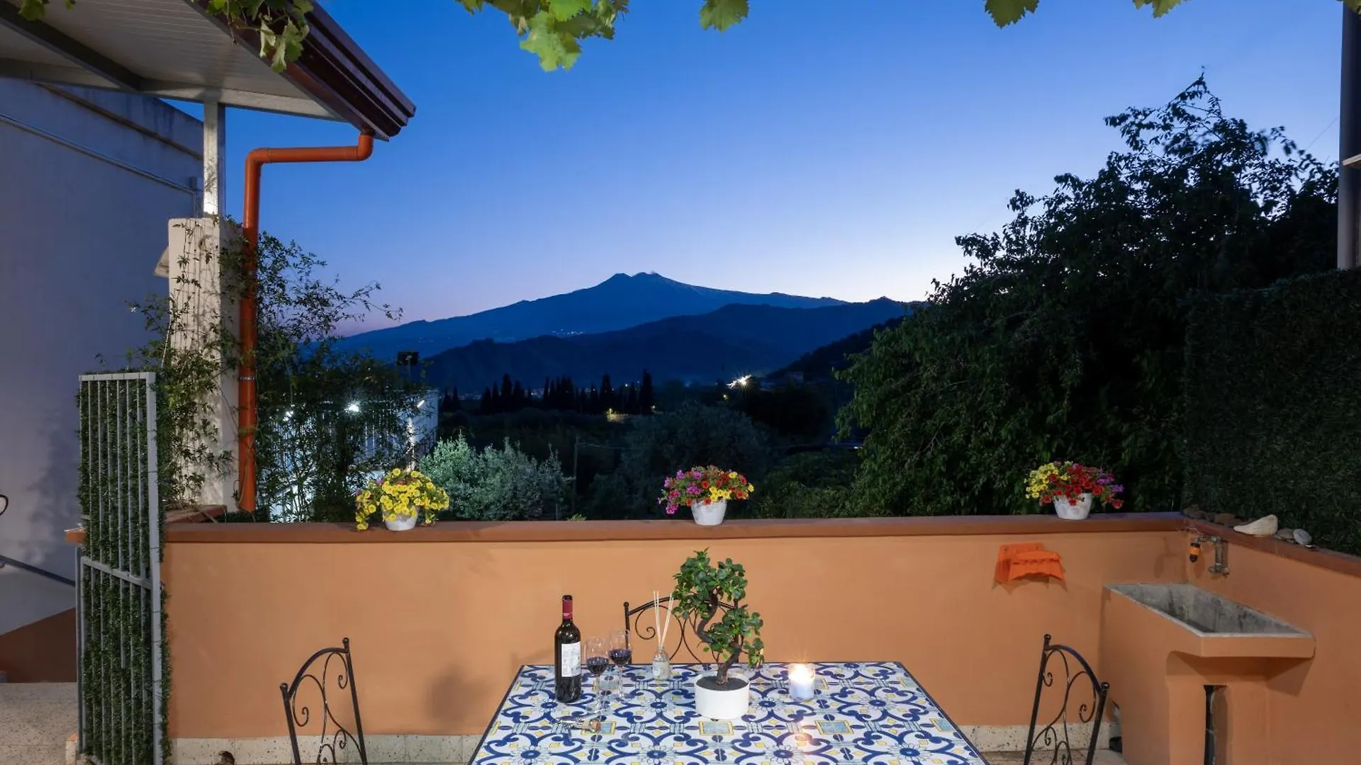 Quirin'S Apartments Taormina